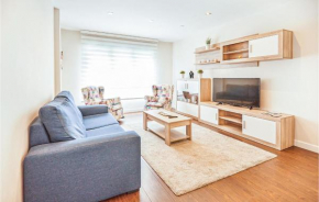 Nice apartment in Viveiro with 2 Bedrooms